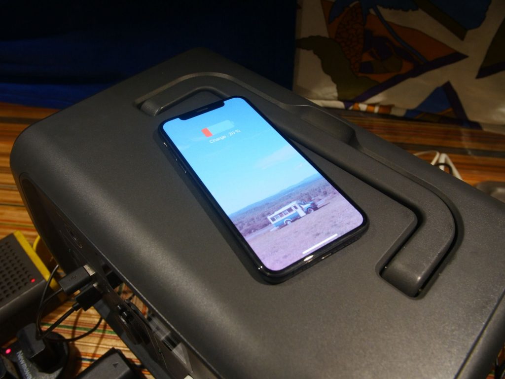 Wireless Phone Charger
Bluetti-EB70s-Portable-Solar-Generator-East-Coast-North-Carolina-and-Puerto-Rico
